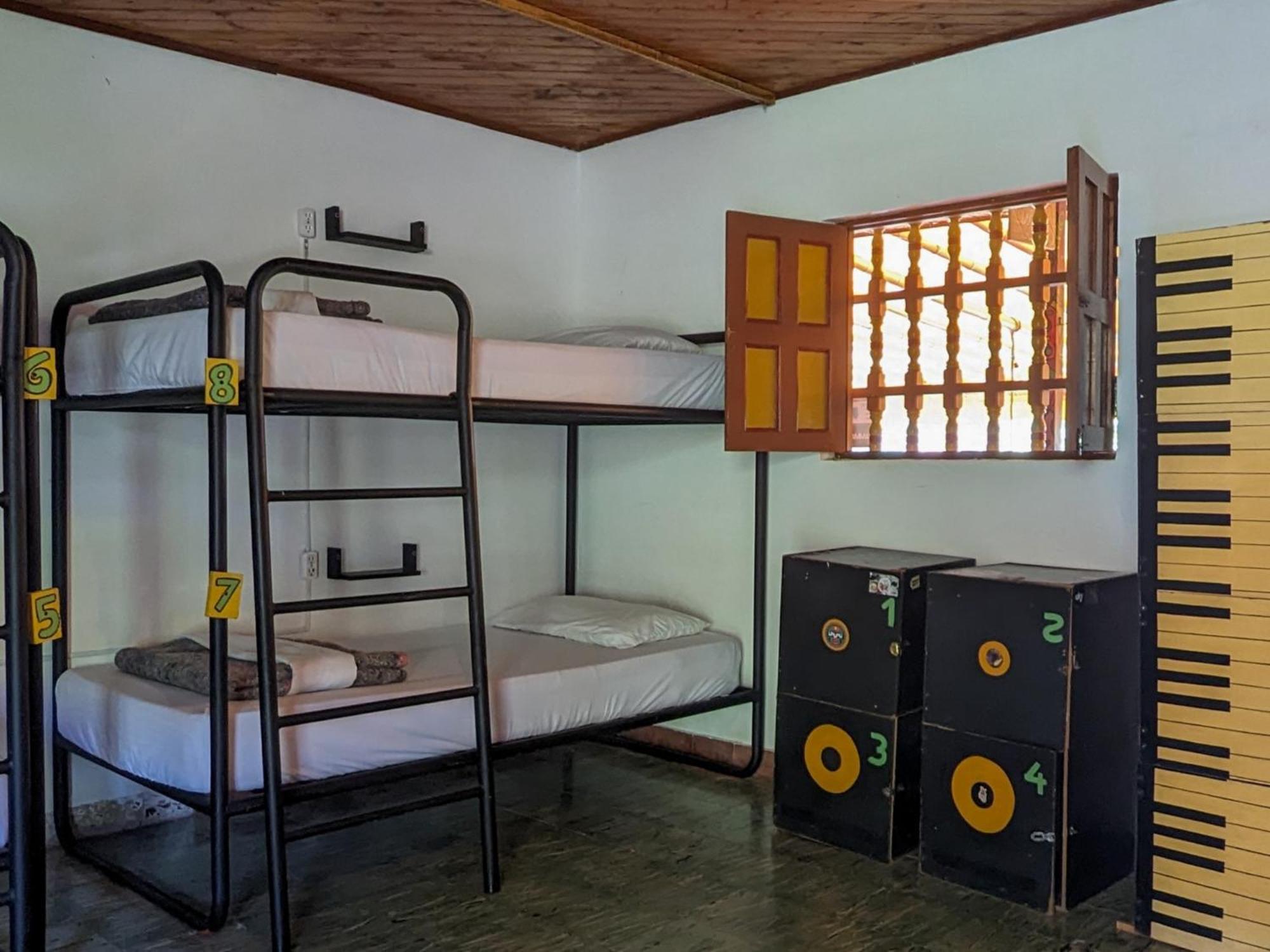 Casa Kayam Art Hostel Coliving Coworking Guatapé 部屋 写真