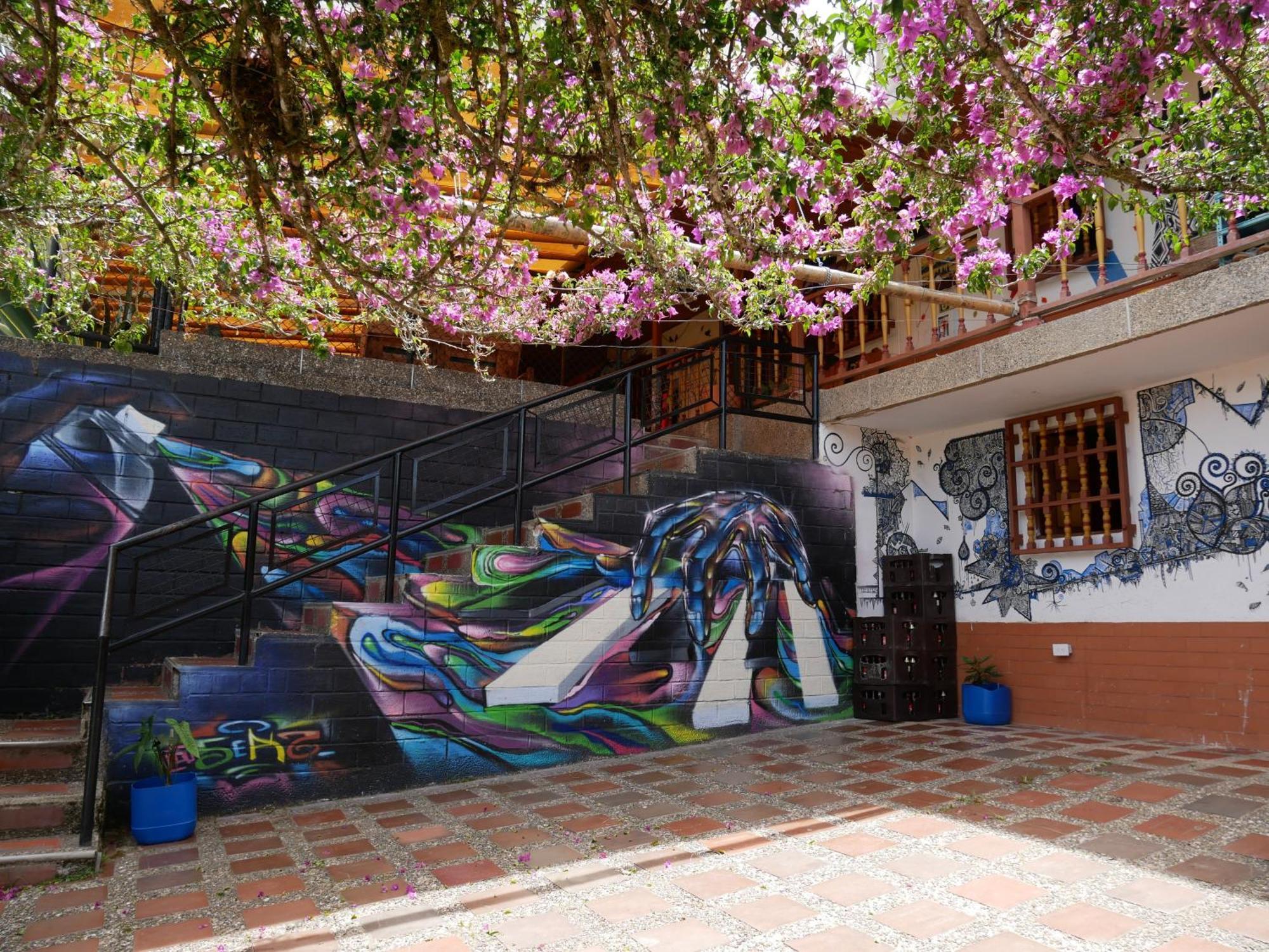 Casa Kayam Art Hostel Coliving Coworking Guatapé エクステリア 写真